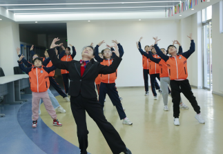 增强学生体质，开展体育运动
